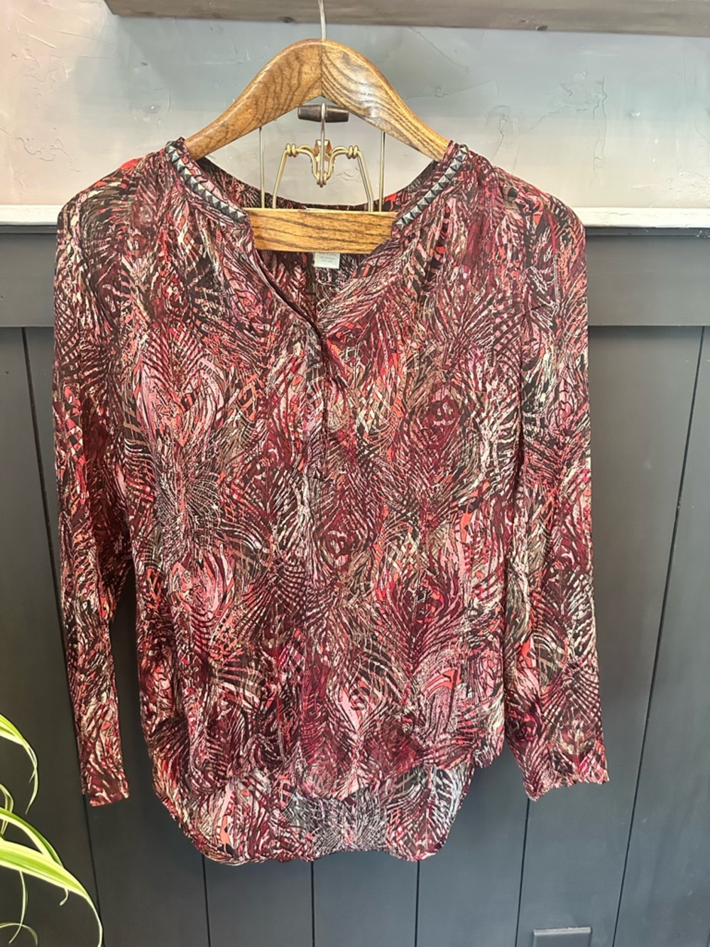 Cache Red Abstract Print Semi Sheer‎ Studded Neckline Blouse Top Size XS